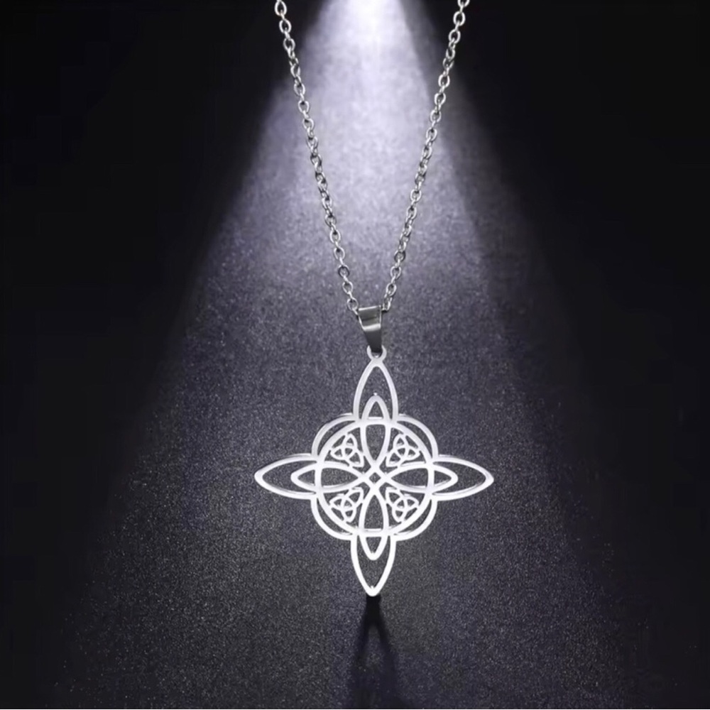 Silver Celtic Knot Pendant Necklace